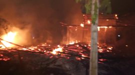 Kebakarandi Sirigan, Paron, Ngawi. Tiga Rumah Luluh Lantah 