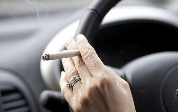 
 Alasan Belum Diterapkannya Larangan Merokok Sambil Berkendara di Ngawi