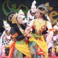 Kesenian khas Pacitan, Kethek Ogleng meriahkan Gandrung Festival 2024. (Foto/Pemdes Pakis Baru).