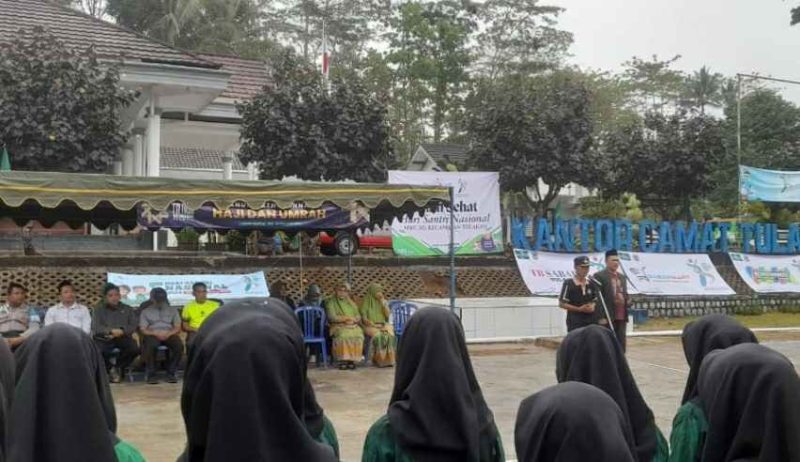 Apel Hari Santri Nasional di Kecamatan Tulakan, Minggu (20/10). (Foto : Istimewa).