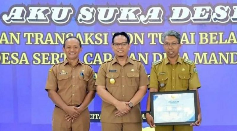 Raih prestasi di tingkat provinsi, Desa Sumberejo diapresiasi Pemkab Pacitan. (Foto:Istimewa).