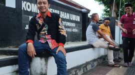 Pengalaman perdana saya ke Banyuwangi, mengesankan. Termasuk pertama kali mencicipi kuliner yang namanya nasi tempong.