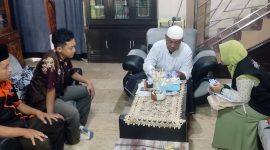 Mendampingi proses coklit terhadap KH Burhanuddin HB, pengasuh Pondok Pesantren Al Fattah Kikil, Arjosari.