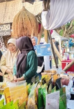 Pasar Krempyeng, Sajian Tradisi di Tengah Gema Ronthek