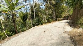 Ruas jalan Sudimoro-Karangmulyo teraspal lapen. (Foto:Istimewa).