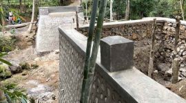Kontruksi jembatan Mekarsari Desa Sudimoro selesai dikerjakan. (Foto:Istimewa).