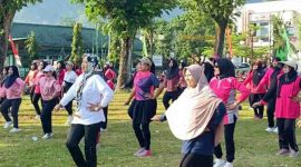 Senam pagi warnai Minggu Sehat di Kecamatan Ngadirojo. (Foto:Istimewa).