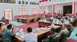 Suasana RDP antara KPU, Bawaslu dengan Badan Anggaran dan TAPD Kabupaten Pacitan di gedung DPRD Pacitan.