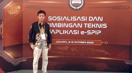Saya berada di tengah-tengah acara launching SPIP berbasis teknologi di Pullman Hotel Central Park Jakarta.