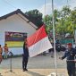 Peringatan hari Sumpah Pemuda dengan upacara bendera di halaman KPU Pacitan.