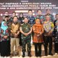 Kami berfoto bersama Gubernur Jawa Timur dan jajaran Forkopimda Provinsi Jawa Timur.