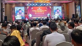 Pengarahan dari Divisi Hukum dan Pengawasan KPU RI Muhammad Afifuddin, saat rakor persiapan penyelesaian PHPU di Jakarta.