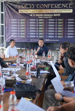 Dokter Warkim Sutarto Bakal Luncurkan Buku Autobiografi, Program “Pacitanku Sehat”, Website Resmi, dan E-Majalah