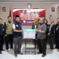 Saya menerima secara resmi satu boks kontainer yang berisi D.Hasil tingkat Kecamatan Tulakan hasil rekapitulasi.