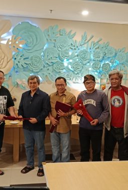 Bakorwil III Malang Terima Keris Pusaka Presiden Prabowo Dan Menteri Kebudayaan, Tandai Perayaan Hari Keris Nasional 2026