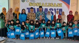 Camat M. Taufik Effendi ingatkan pentingnya pola asuh anak tepat dan sehat demi tumbuh kembang dan masa depan generasi berkualitas di Kecamatan Ngadirojo. (Foto : Lintas7.net).