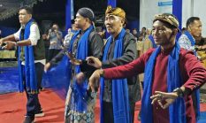 Upacara Adat ‘Jangkrik Genggong’ Wujud Syukur dari Hasil Laut